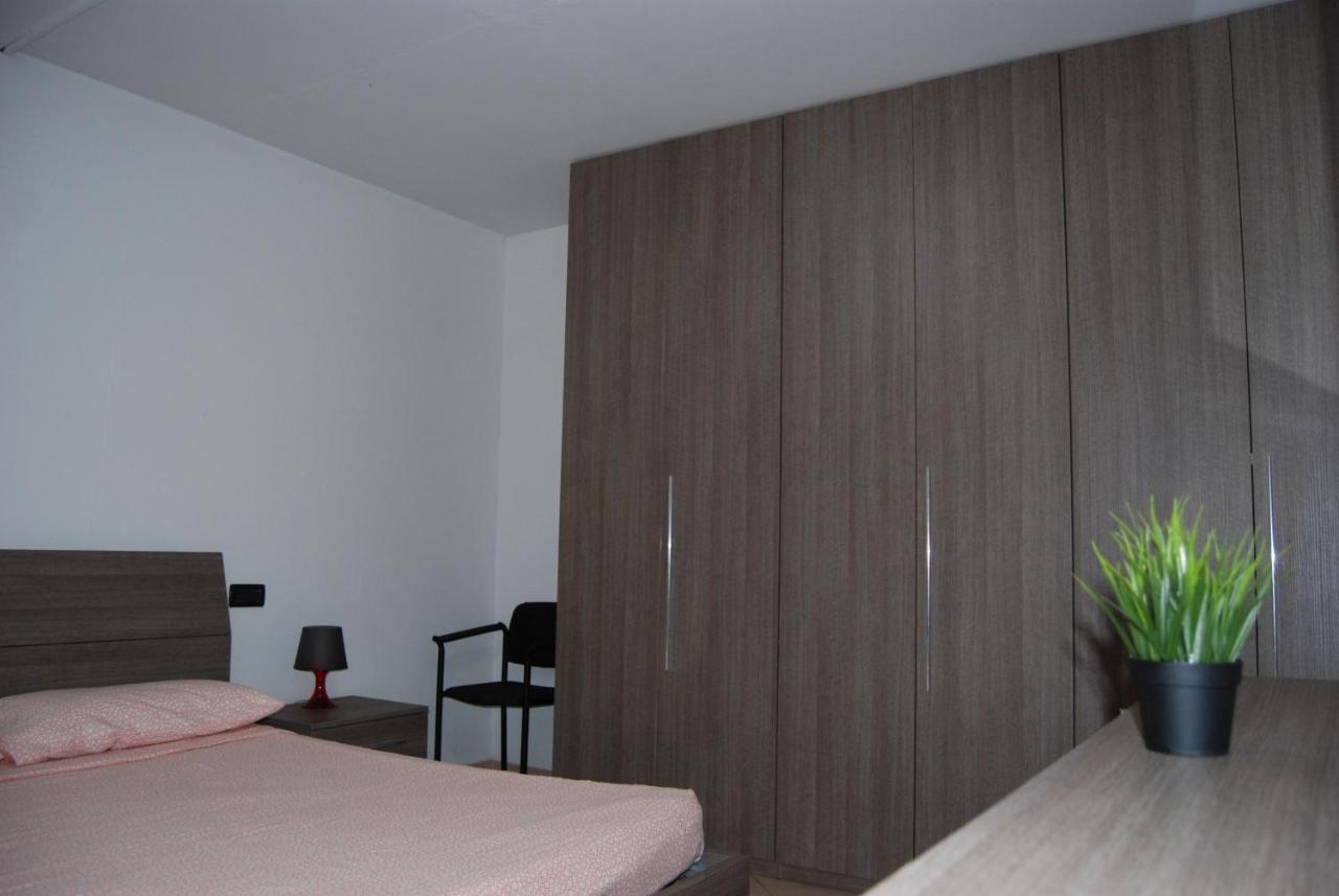 Case Vacanza Le Vele Desenzano del Garda Exteriör bild