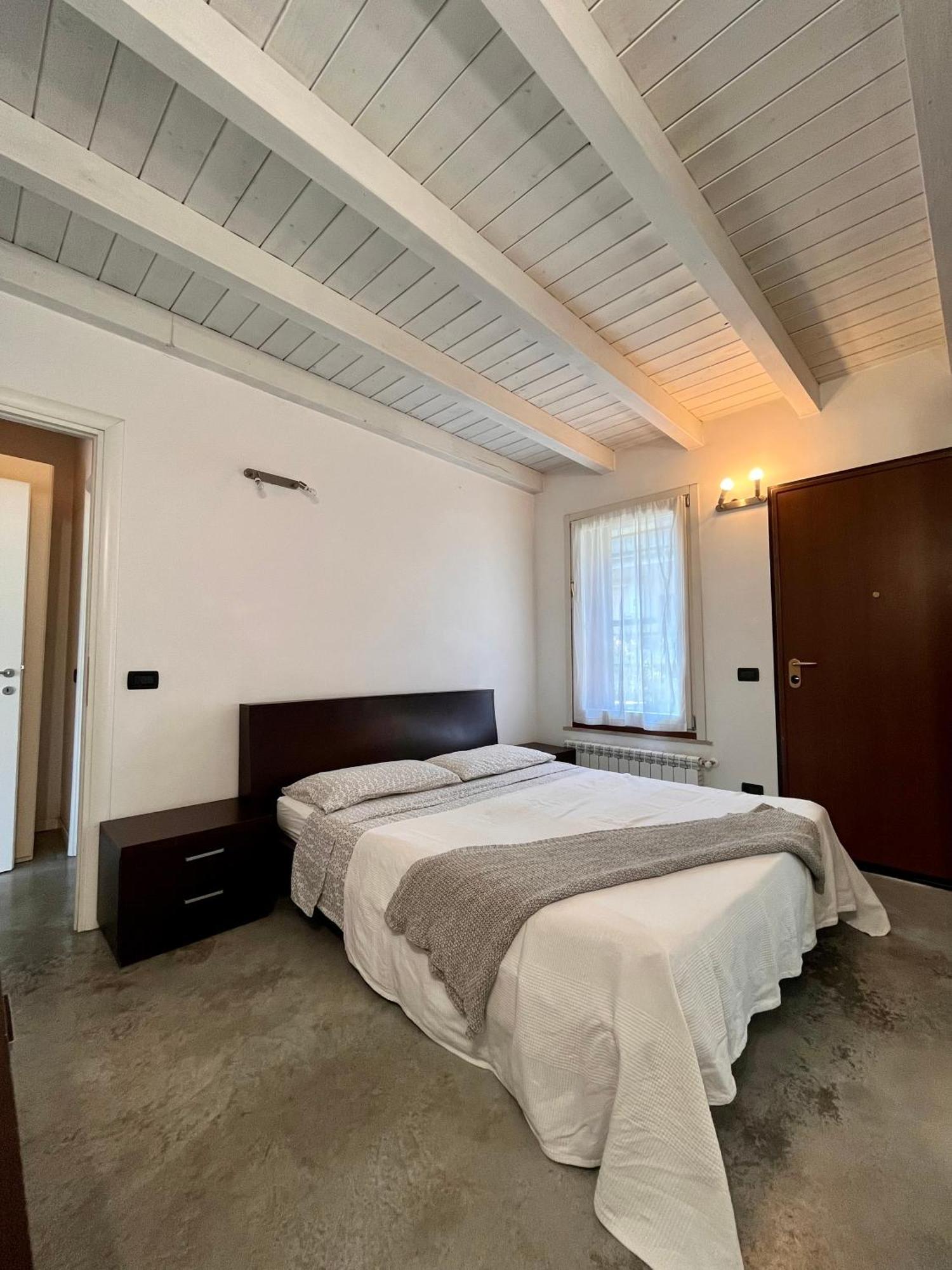 Case Vacanza Le Vele Desenzano del Garda Exteriör bild