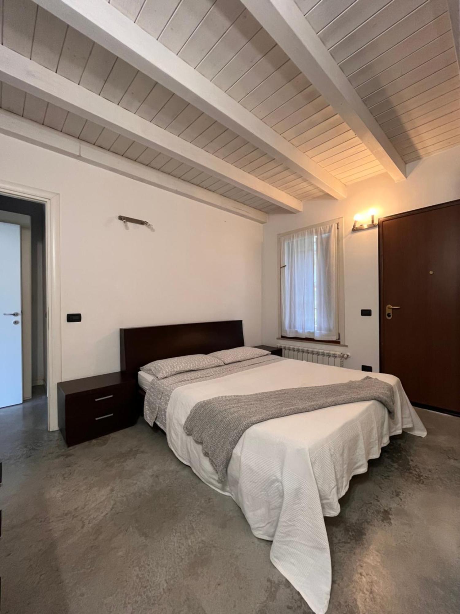 Case Vacanza Le Vele Desenzano del Garda Exteriör bild